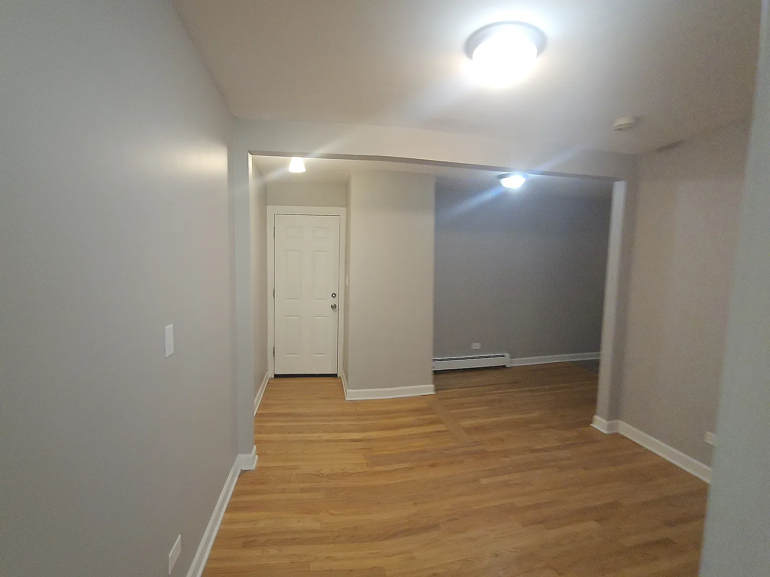 2 bed, 800 sqft, $1,945 — Photo 3