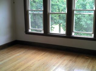 5354 W Roscoe St #1, Chicago, IL 60641