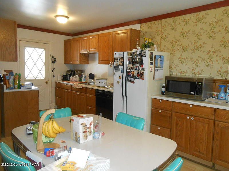 2nd image of 89 Brushy Mountain Rd