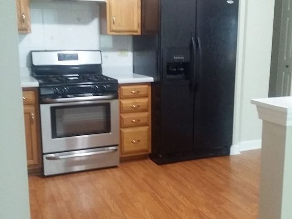2nd image of 2814 Meadow Ln