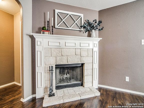 2nd image of 25703 Lost Creek Way