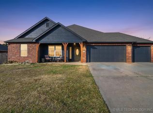 3108 E Gillette St, Broken Arrow, OK 74014