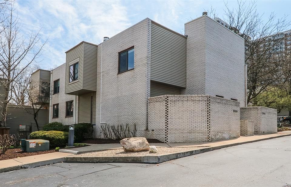 1st image of 2350 Dana Ave