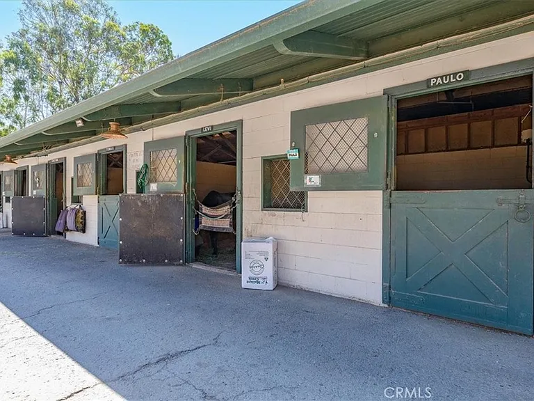 859 N Ronda Mendoza #N — Photo 45