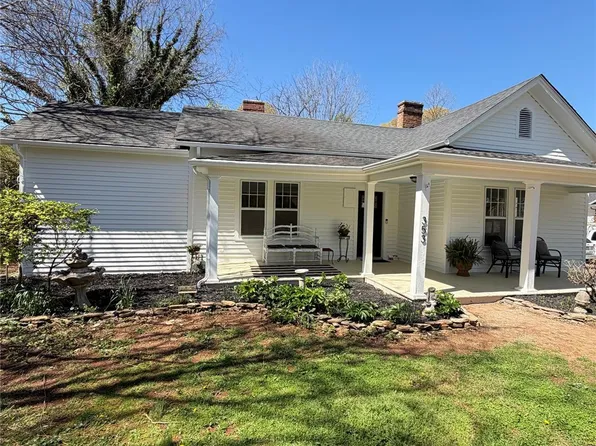 353 Kelly St, Statesville, NC 28677