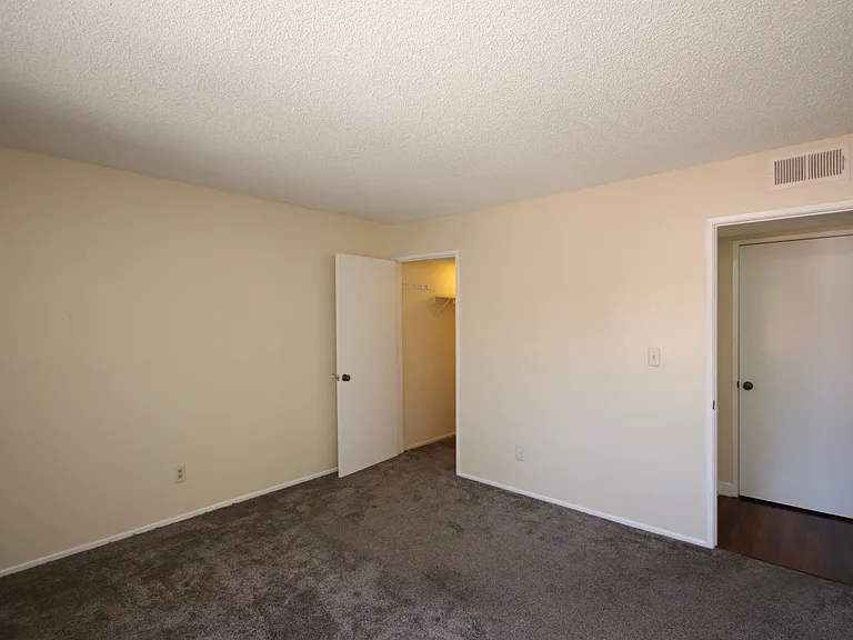 511 N Avenue 66 #C — Photo 14