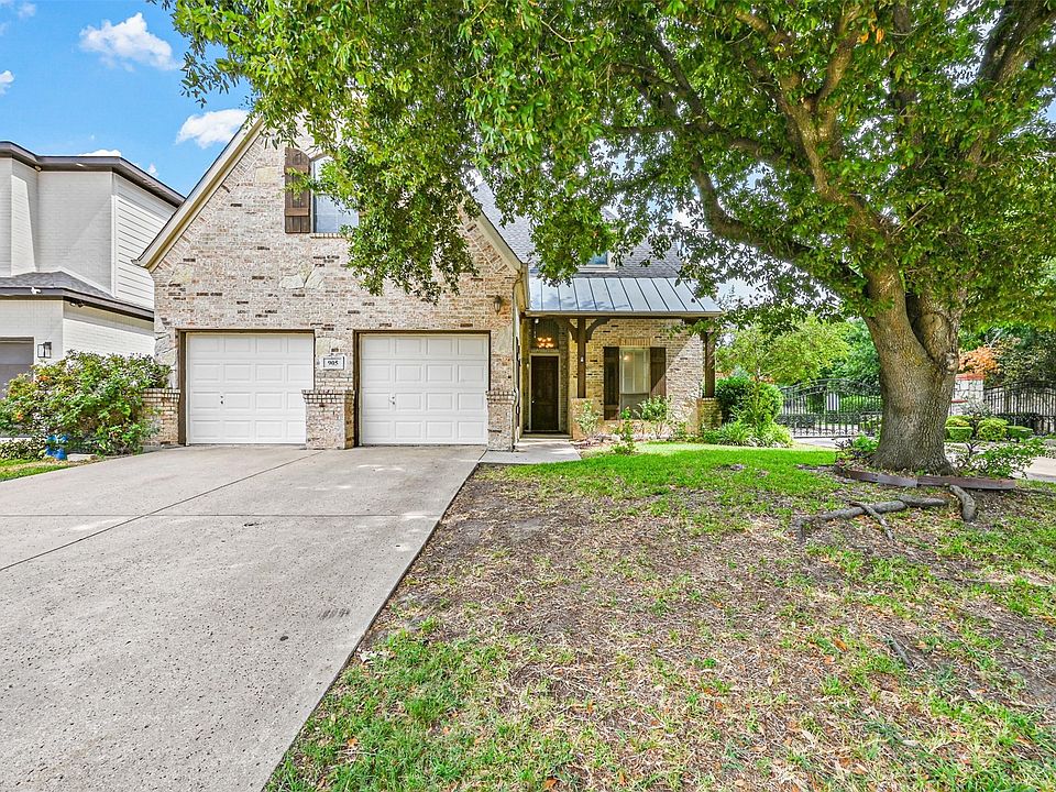 1st image of 905 Saint George Pl