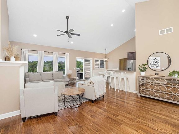 4th image of 1513 Jondre Dr