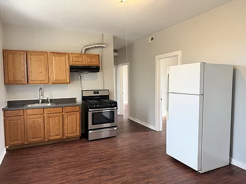 8401 S Muskegon Ave #2R Photo 1