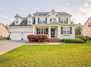 1212 Masterpiece Dr, Hope Mills, NC 28348