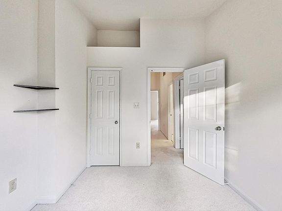 3rd image of 2408 Simpkins Farm Dr