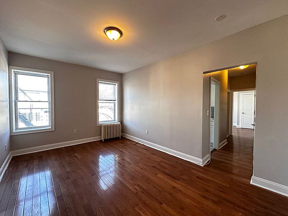 3rd image of 67 Stuyvesant Ave #22-2