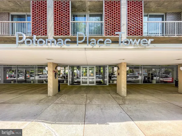 800 4th St SW APT N116, Washington, DC 20024