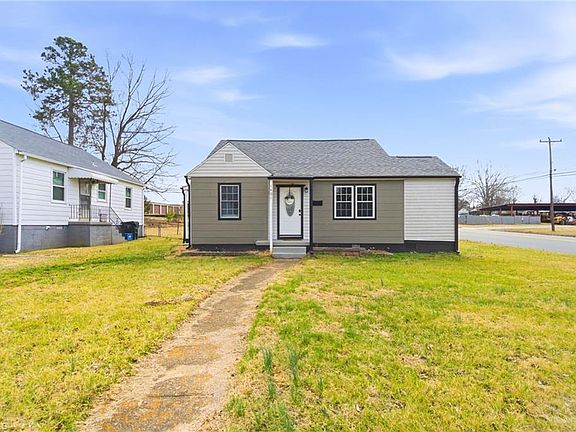 2nd image of 1401 Ashe St