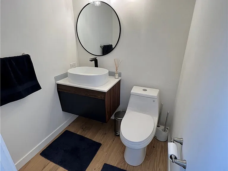 4745 S La Villa Marina #J — Photo 12