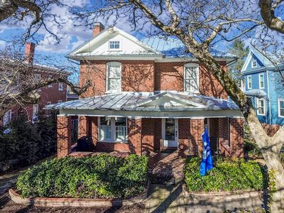 405 S Main St, Lexington, VA, 24450