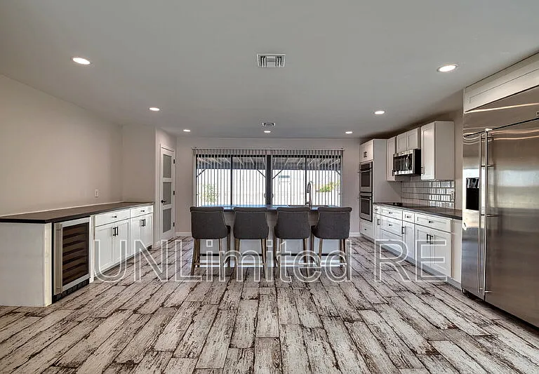 1435 Beefeater Dr — Photo 46