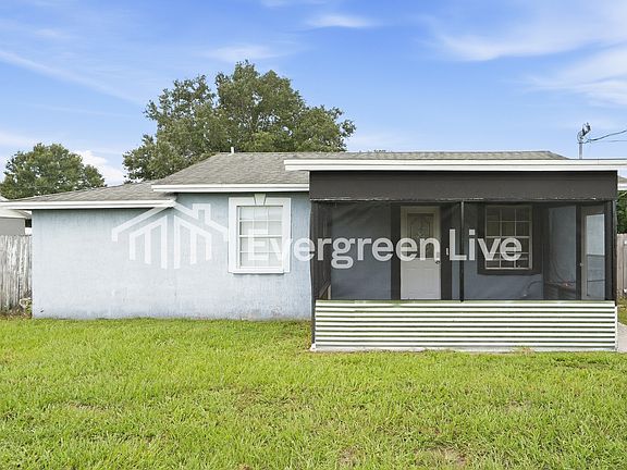 2nd image of 2850 Hickory Rd