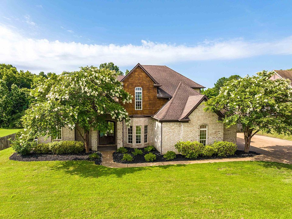 1st image of 95 Meadow Ridge Dr