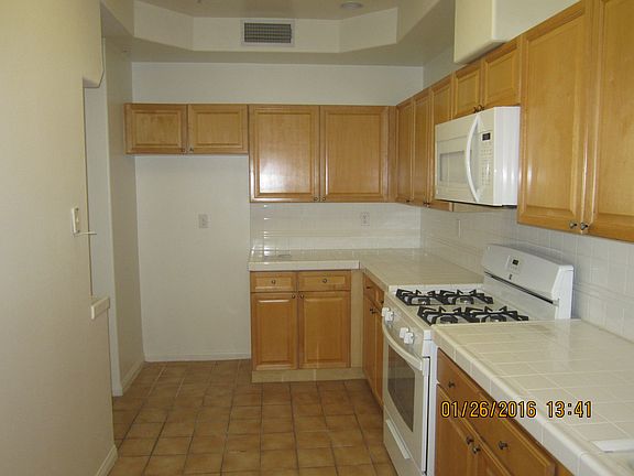 3rd image of 425 S Niagara St Unit 110