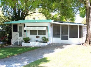 6108 Ridgewood Dr, Zephyrhills, FL 33542