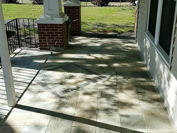 4th image of 34 Mitchell St