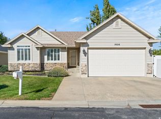 1606 Seneca Dr, Roy, UT 84067