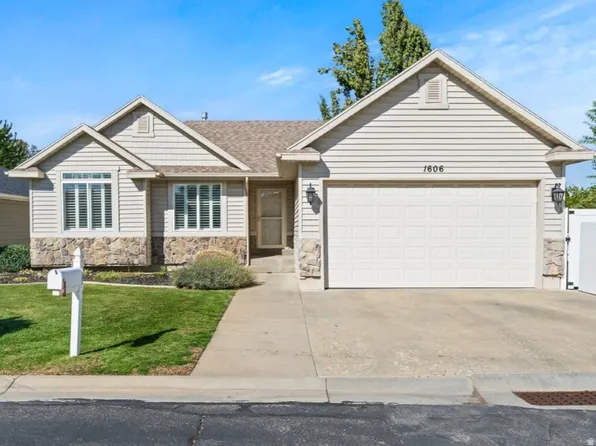 1606 Seneca Dr, Roy, UT 84067