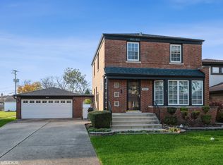 8824 Central Park Ave, Evanston, IL 60203