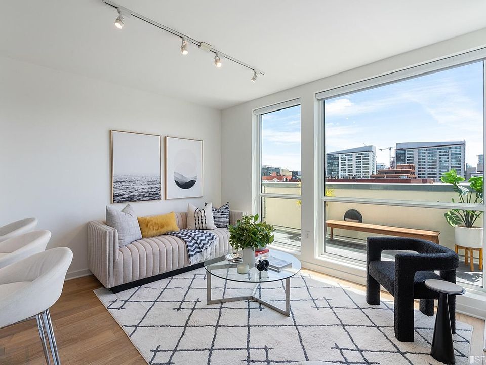1st image of 555 4th St Unit 811