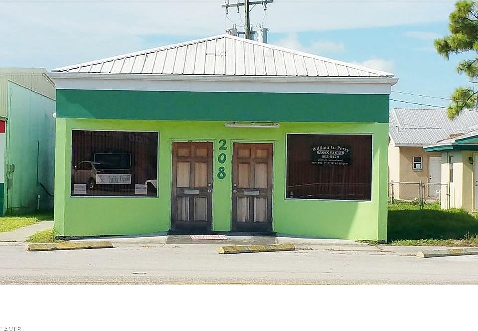 1st image of 208 W Ventura Ave
