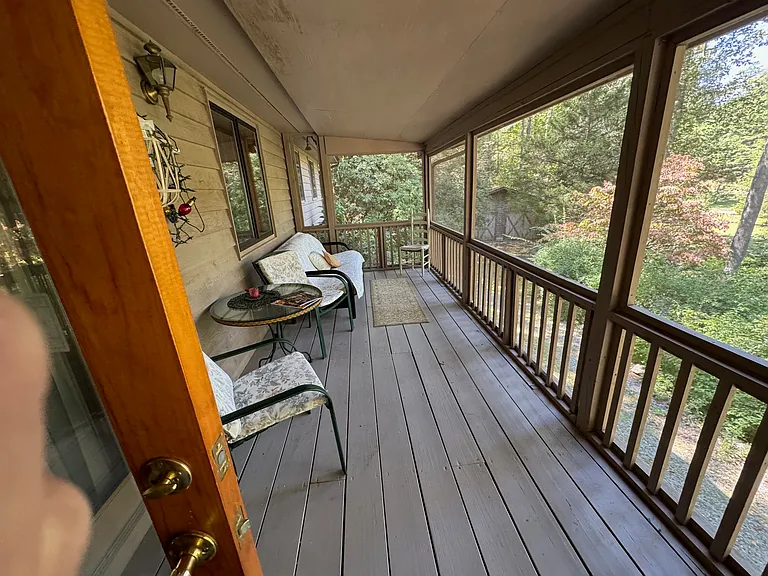 675 Crowe Rd — Photo 5