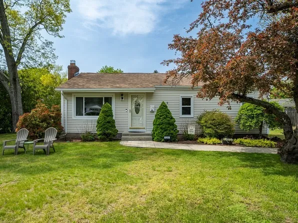 125 Robinson Rd, West Springfield, MA 01089