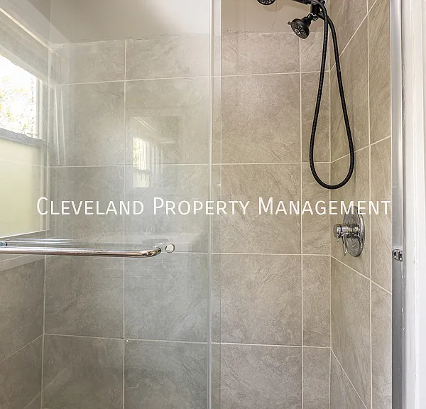 3348 Colwyn Rd #UP — Photo 21