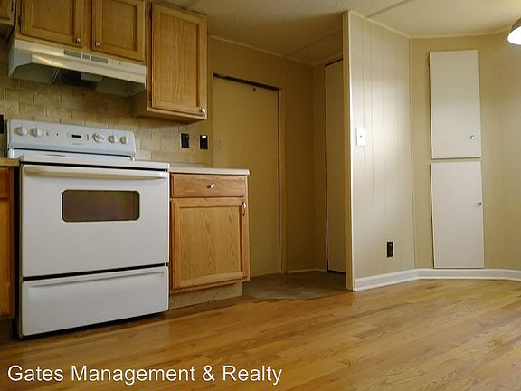 5th image of 120 Torain St