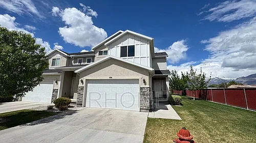 164 N 450 W Photo 1