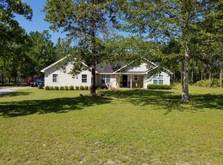 962 Heritage Cir, Hortense, GA 31543