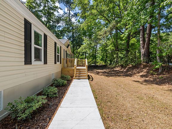 3rd image of 1357 Brownswood Rd
