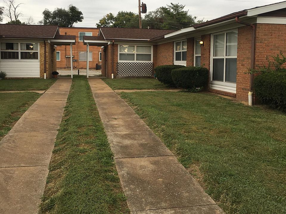 1st image of 801 Coral Dr APT B