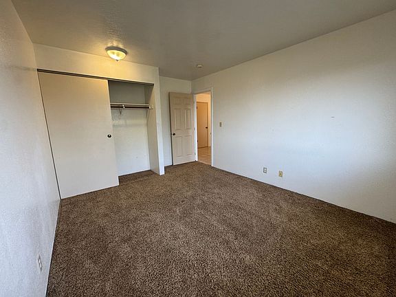 3rd image of 2020-2030 Redwood Way #2028