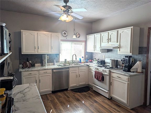 3rd image of 1246 Cleveland Ave