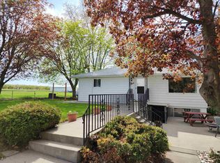 1710 W King St, Grandview, WA