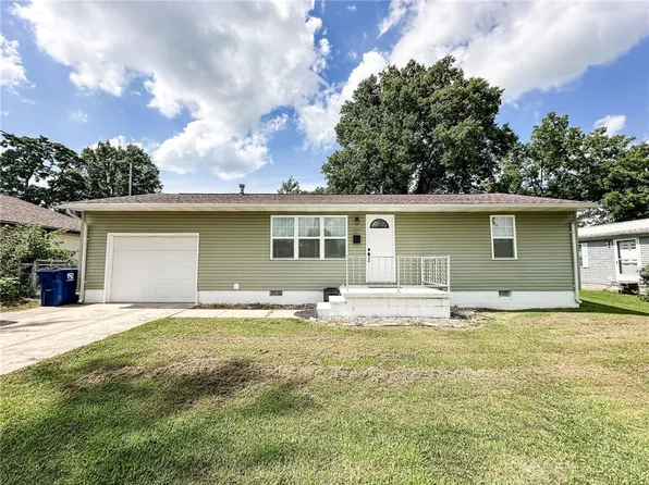 1304 Ash St, Marshall, IL 62441