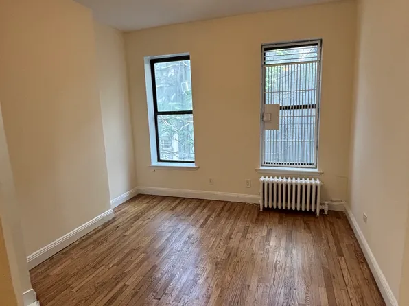 1503 Lexington Avenue image 1 of 10