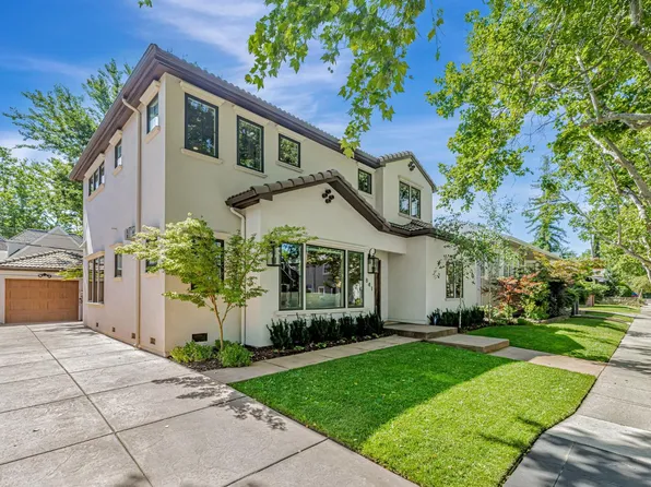 841 43rd St, Sacramento, CA 95819