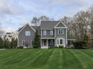 221 Fieldstone Dr, Groton, MA 01450
