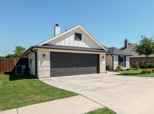 321 Paloma St, Weatherford, TX 76087