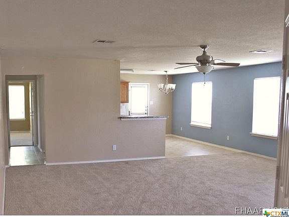 4th image of 1615 Quarry Dr