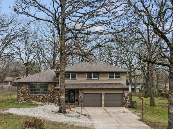 1206 Stoney Drive, West Plains, MO 65775