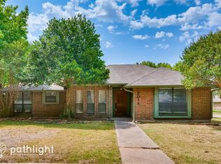 2014 Espinosa Dr, Carrollton, TX 75010